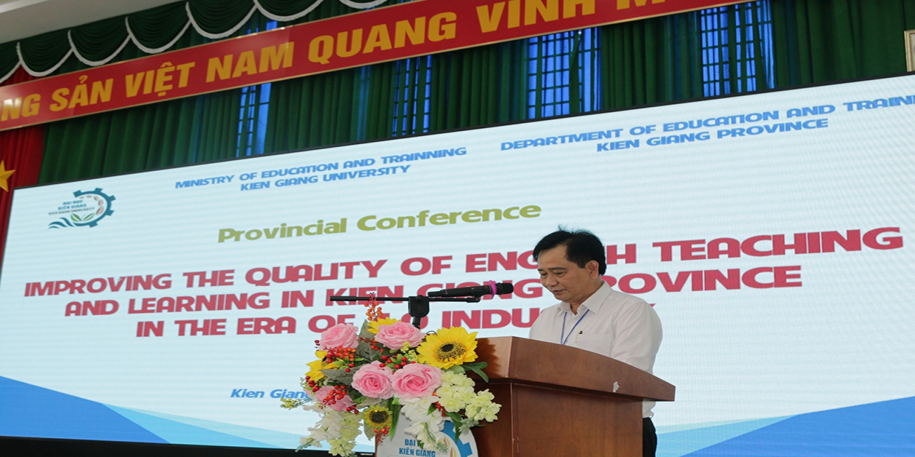 Hội thảo khoa học về nâng cao chất lượng dạy học tiếng Anh cho giảng viên, giáo viên trong tỉnh Kiên Giang