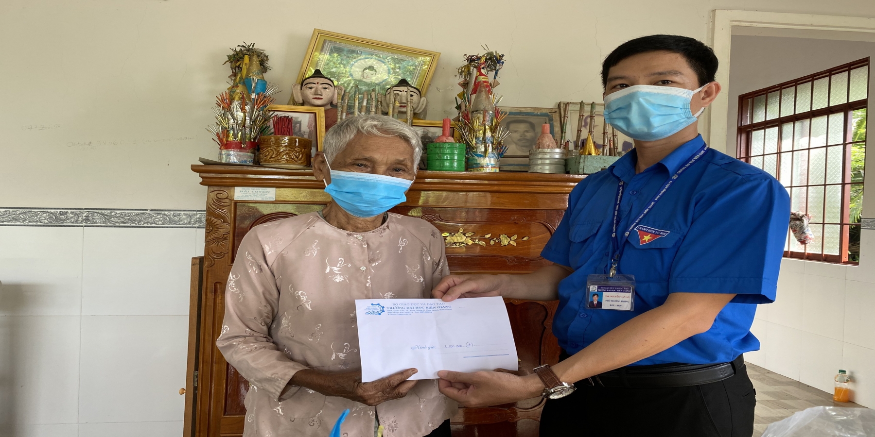 Thăm mẹ Việt Nam anh hùng Thị Ma nhân ngày Thương binh – Liệt sĩ