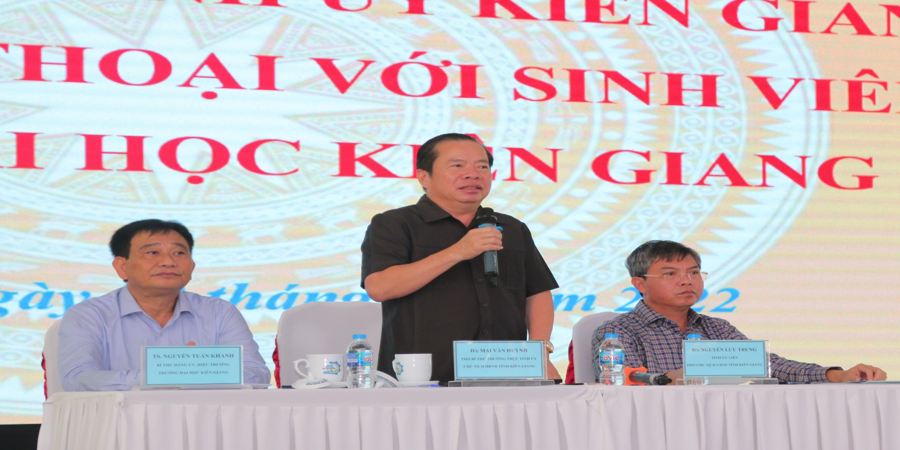 Lãnh đạo tỉnh gặp mặt, đối thoại với sinh viên Trường Đại học Kiên Giang