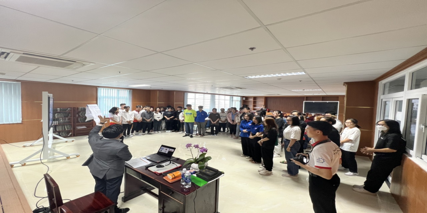 Tập huấn Chia sẻ kinh nghiệm nghề nghiệp và đào tạo kỹ năng thuyết trình cho Hội viên CLB Văn hóa – Du lịch