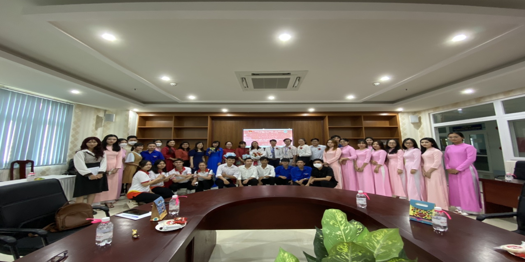 Chương trình toạ đàm Lời tri ân