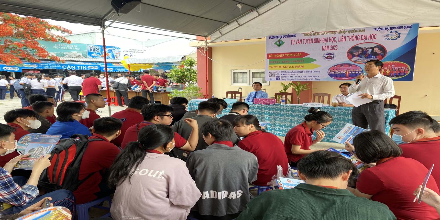 Tham gia “Chương trình Tư vấn tuyển sinh – Hướng nghiệp 2023” tại Trường Trung cấp Kỹ thuật Nghiệp vụ Kiên Giang