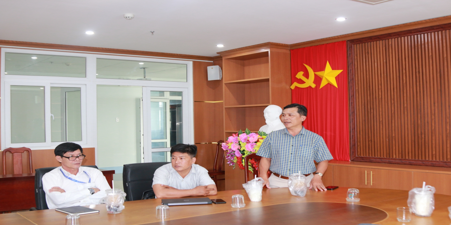 Đối thoại trao đổi với 48 tiến sĩ và nghiên cứu sinh đang học trong nước năm 2023