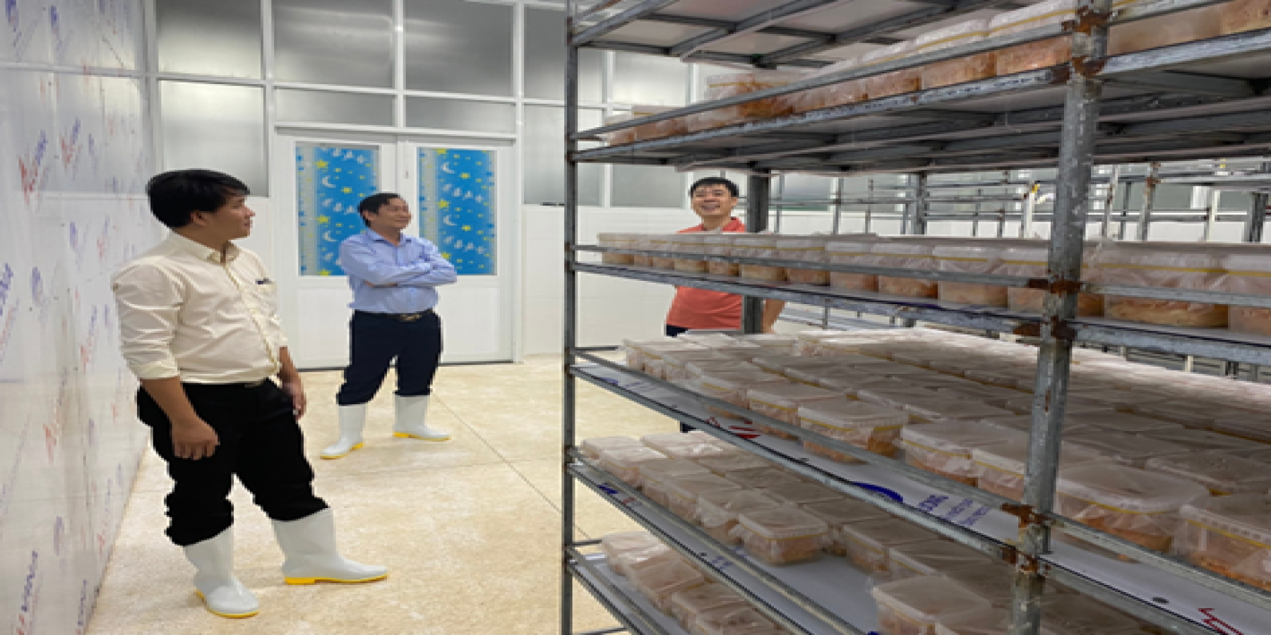 Tham quan, học tập kinh nghiệm trong nghiên cứu và sản xuất sản phẩm thực phẩm, tiêu dùng tại Nha Trang