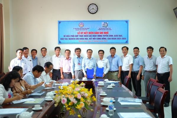 Sở Giáo dục và Đào tạo tỉnh Hậu Giang và Trường Đại học Kiên Giang ký kết biên bản ghi nhớ thực hiện các hoạt động tuyển sinh, giáo dục, đào tạo, nghiên cứu khoa học, kết nối cộng đồng, giai đoạn 2024-2025