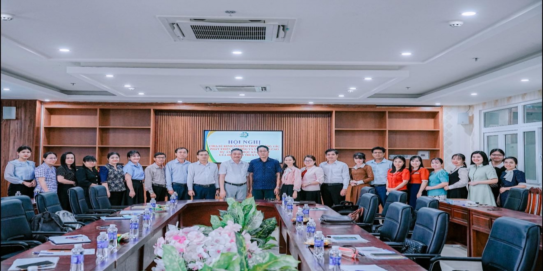 TRƯỜNG ĐẠI HỌC KIÊN GIANG TỔ CHỨC HỘI NGHỊ CHIA SẺ KINH NGHIỆM PHÁT TRIỂN Ý TƯỞNG VÀ VIẾT BÁO CÁO DỰ ÁN KHOA HỌC KỸ THUẬT CHO HỌC SINH THCS VÀ THPT