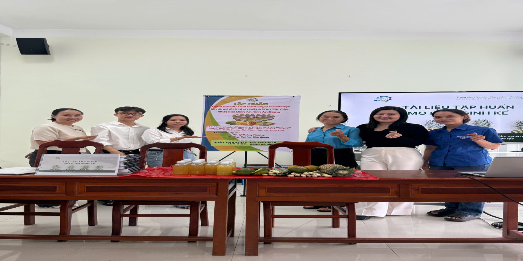 TRƯỜNG ĐẠI HỌC KIÊN GIANG TẬP HUẤN MÔ HÌNH SẢN XUẤT NƯỚC TẨY RỬA SINH HỌC TỪ PHỤ PHẨM KHÓM