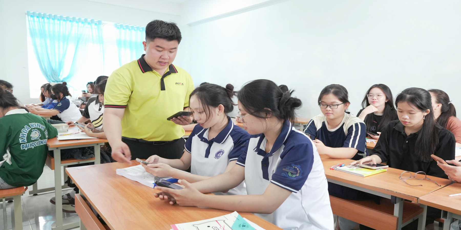 TẬP HUẤN SINH VIÊN HỖ TRỢ HỘ KINH DOANH KÊ KHAI THUẾ HIỆU QUẢ BẰNG PHẦN MỀM MISA